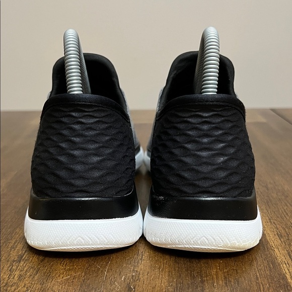 Skechers Black and White Summit Women's Slip-in Sneakers Comfy Athletic Running - Picture 7 of 11